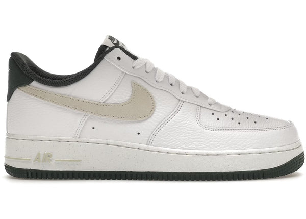 Nike Air Force 1 Low '07 LV8 Vintage Green