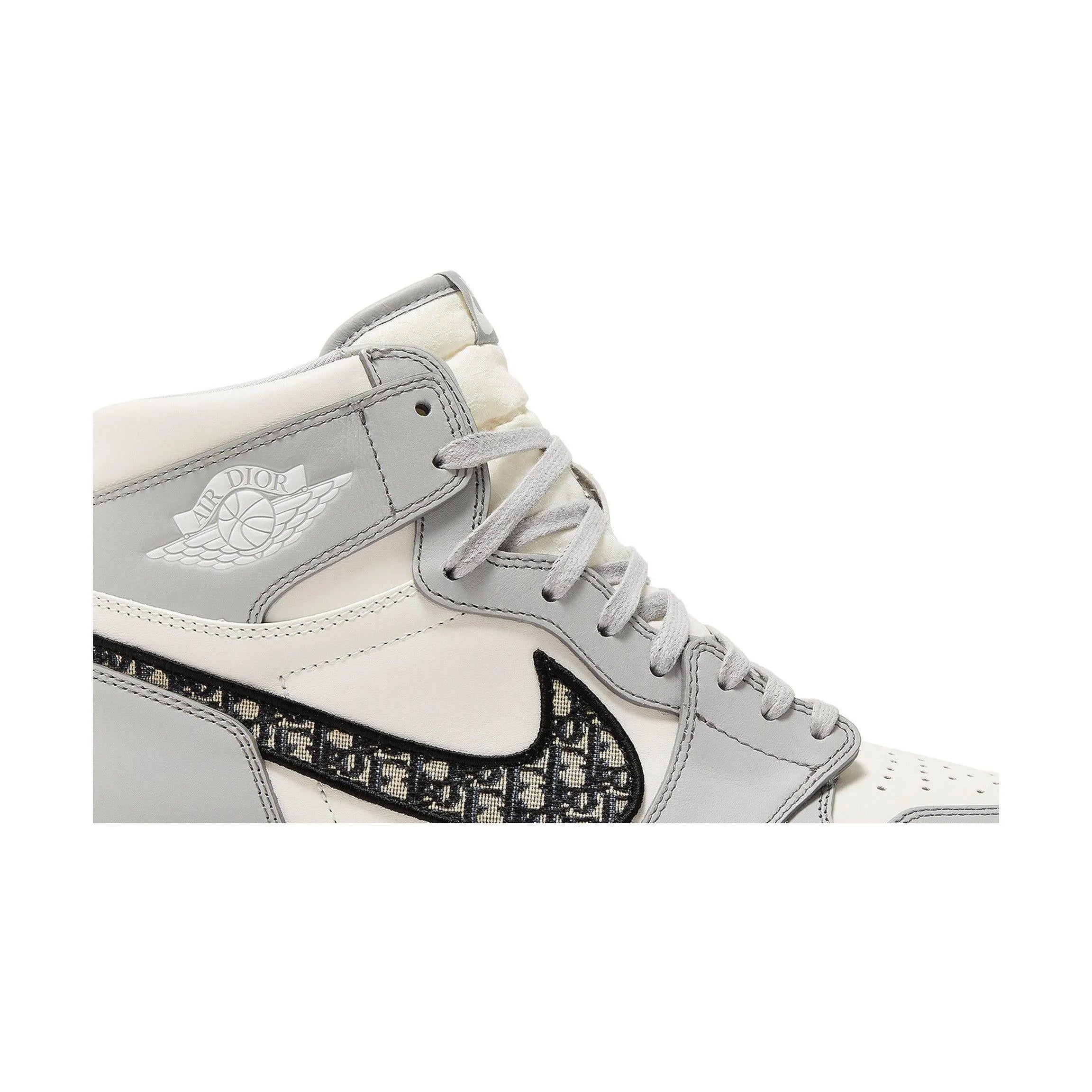 Jordan 1 Retro High Dior