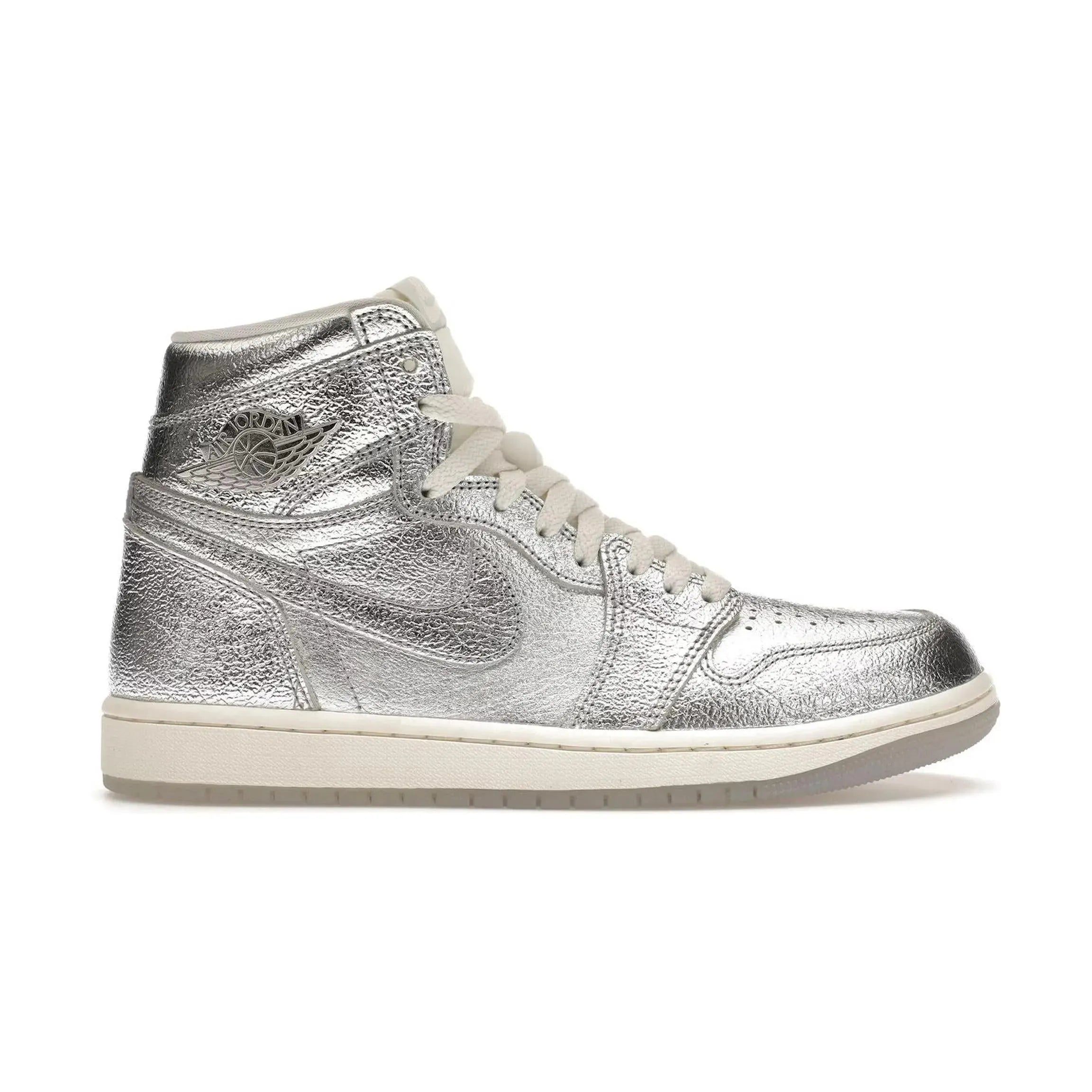 Jordan 1 Retro High OG Chrome (Women's)