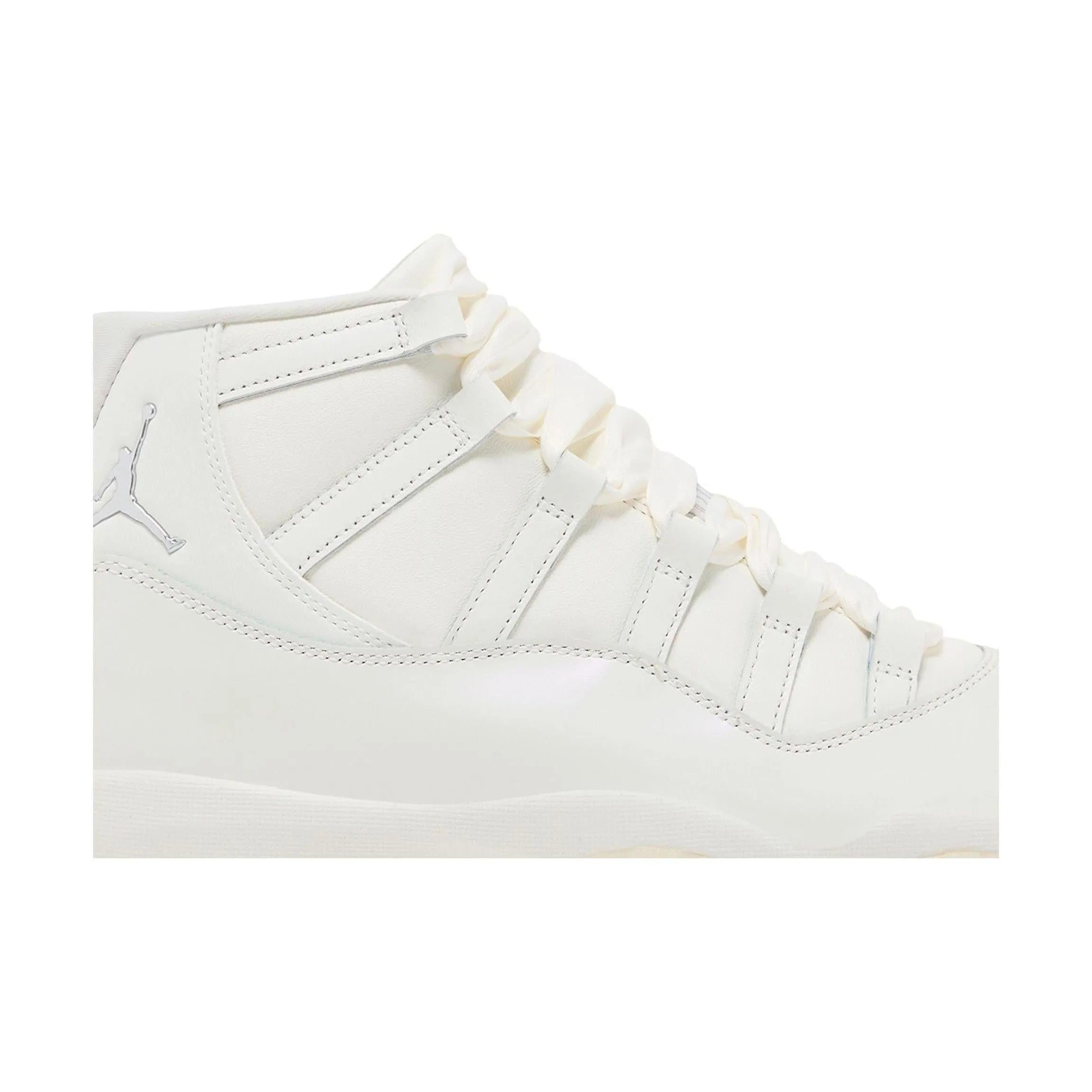 Jordan 11 Retro Pearl (Women’s)