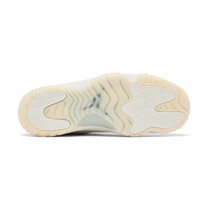 Jordan 11 Retro Pearl (Women’s)