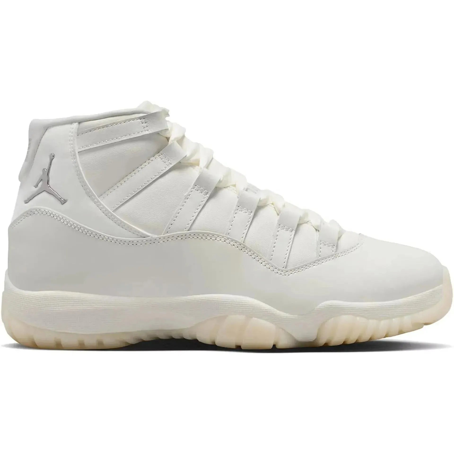 Jordan 11 Retro Pearl (Women’s)
