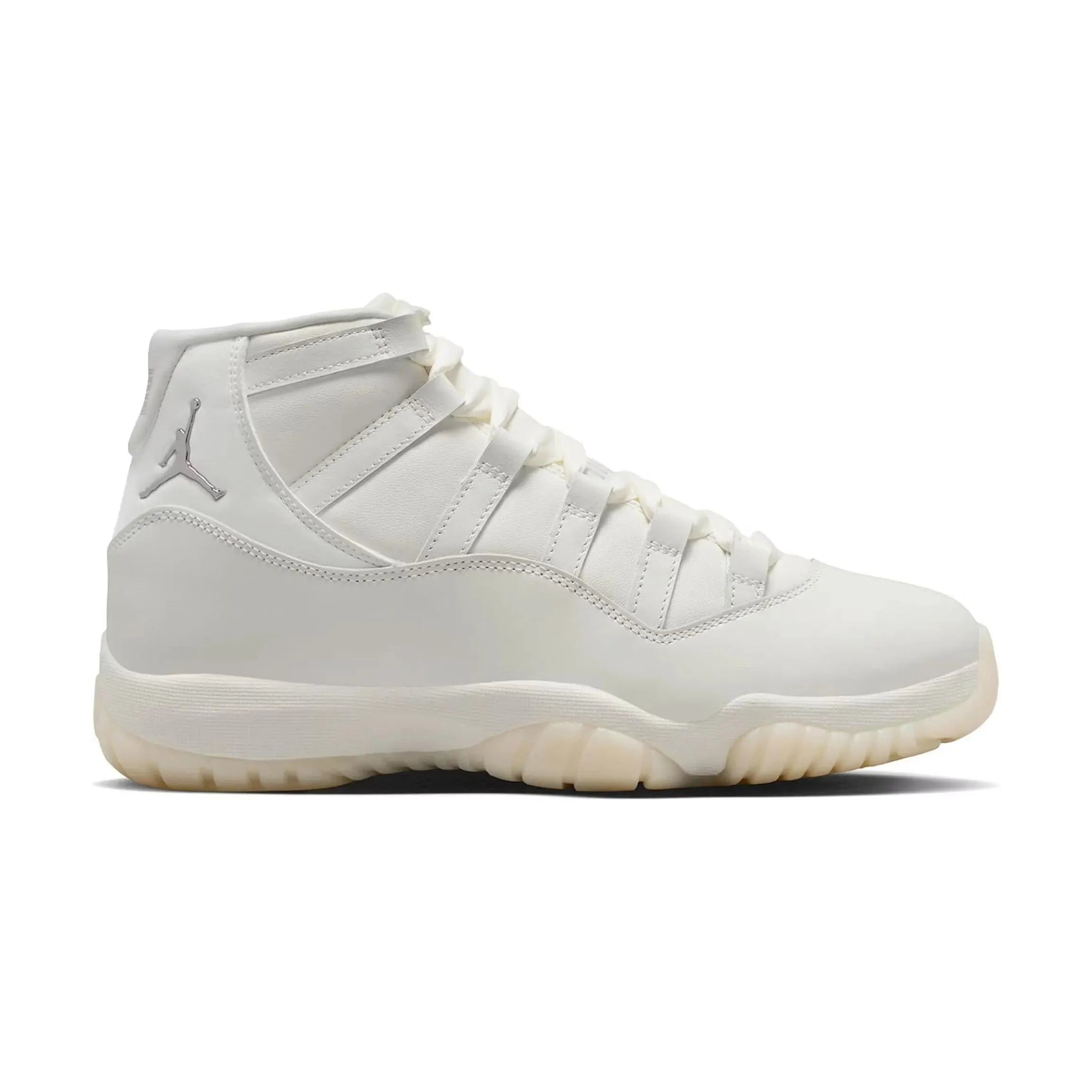 Jordan 11 Retro Pearl (Women’s)