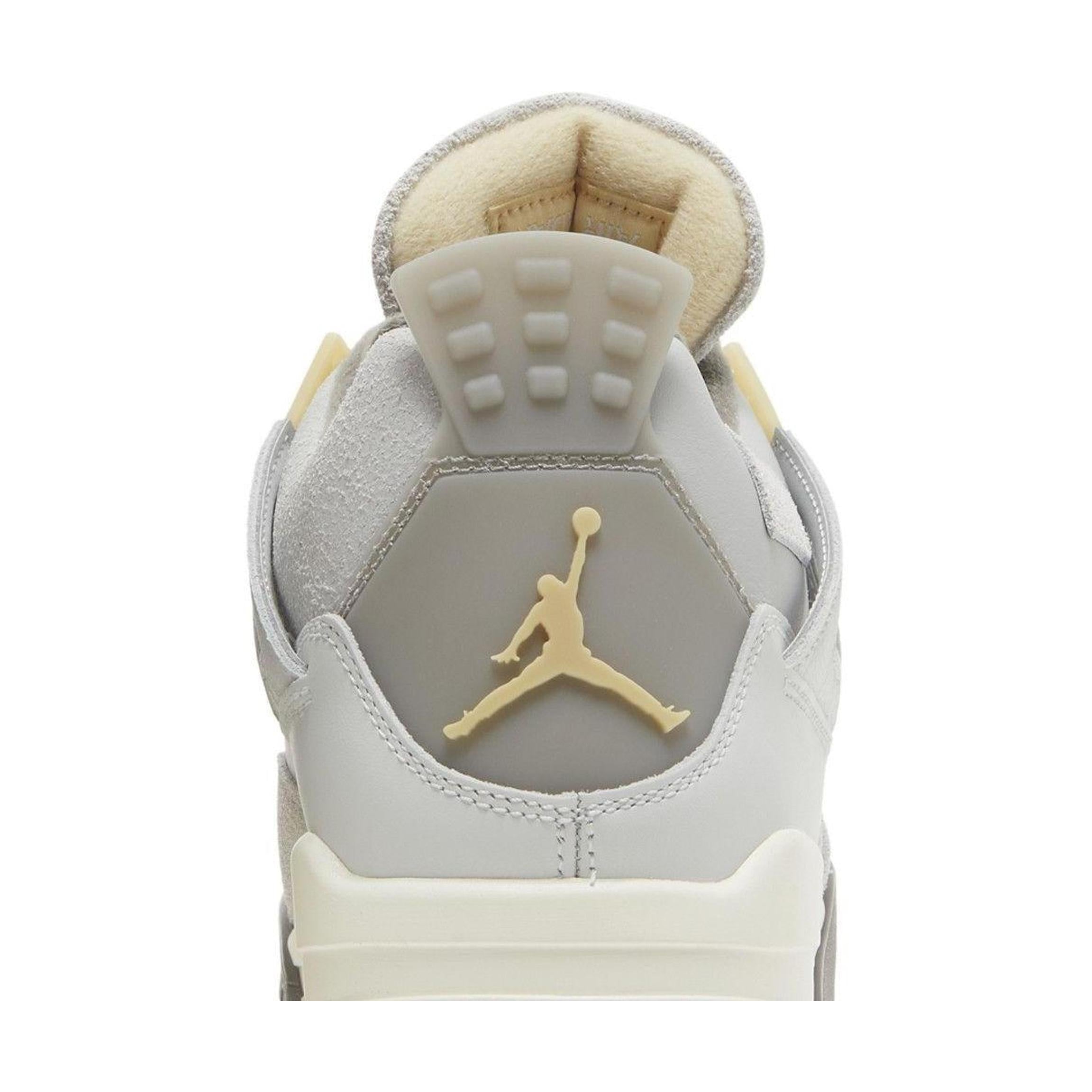Jordan 4 Retro SE Craft Photon Dust