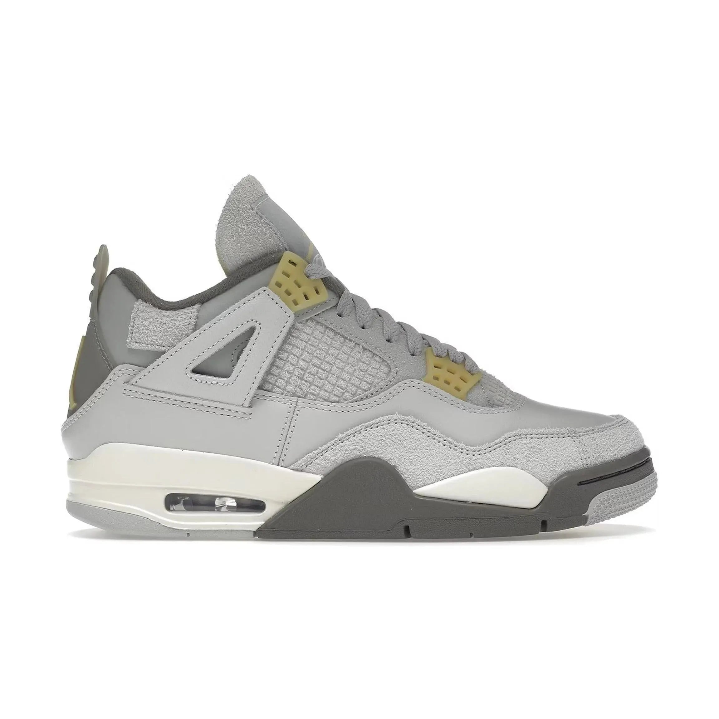 Jordan 4 Retro SE Craft Photon Dust