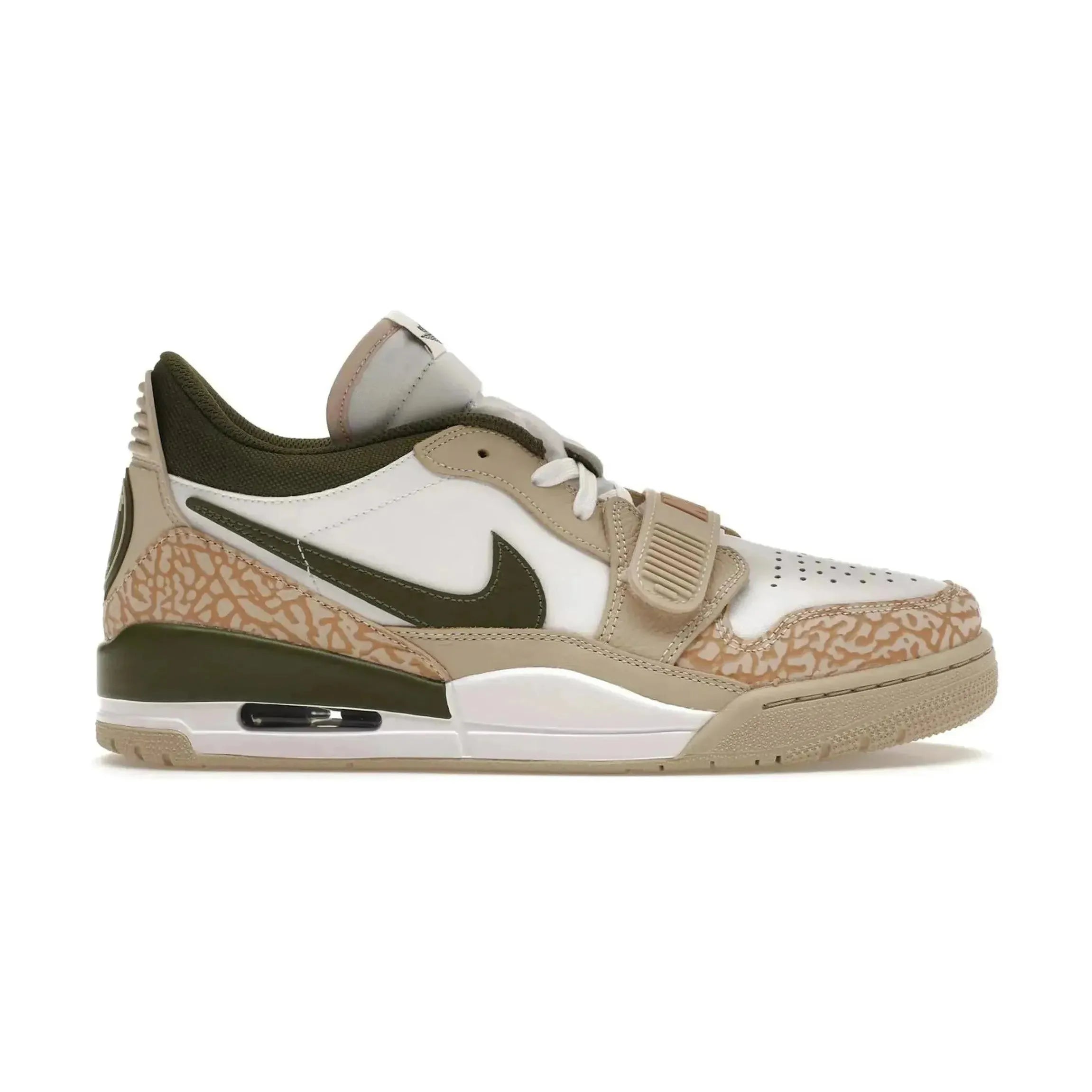 Jordan Legacy 312 Low PSG Paris Saint-Germain
