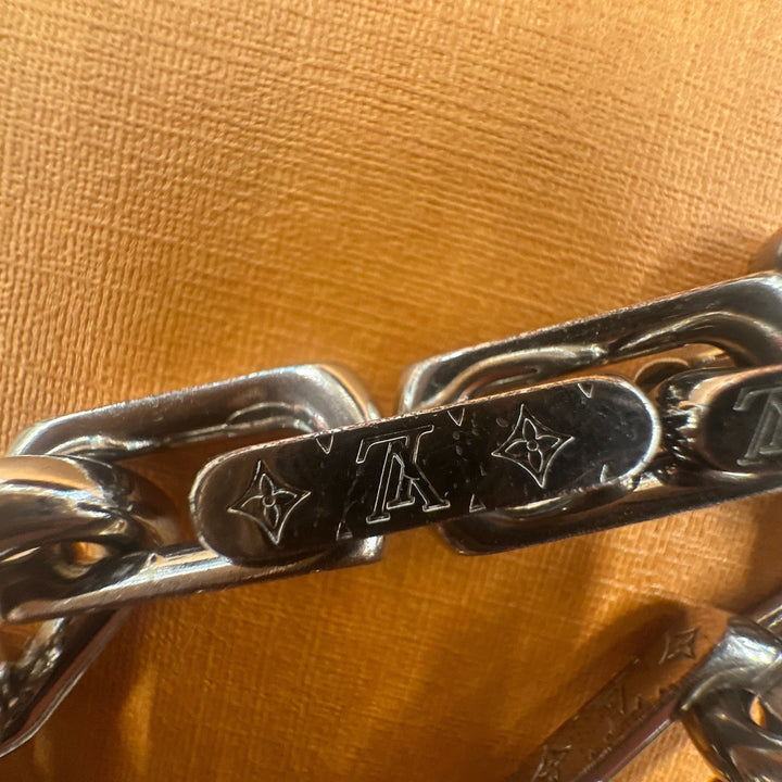Louis Vuitton Chain Bracelet Engraved Monogram Paladium