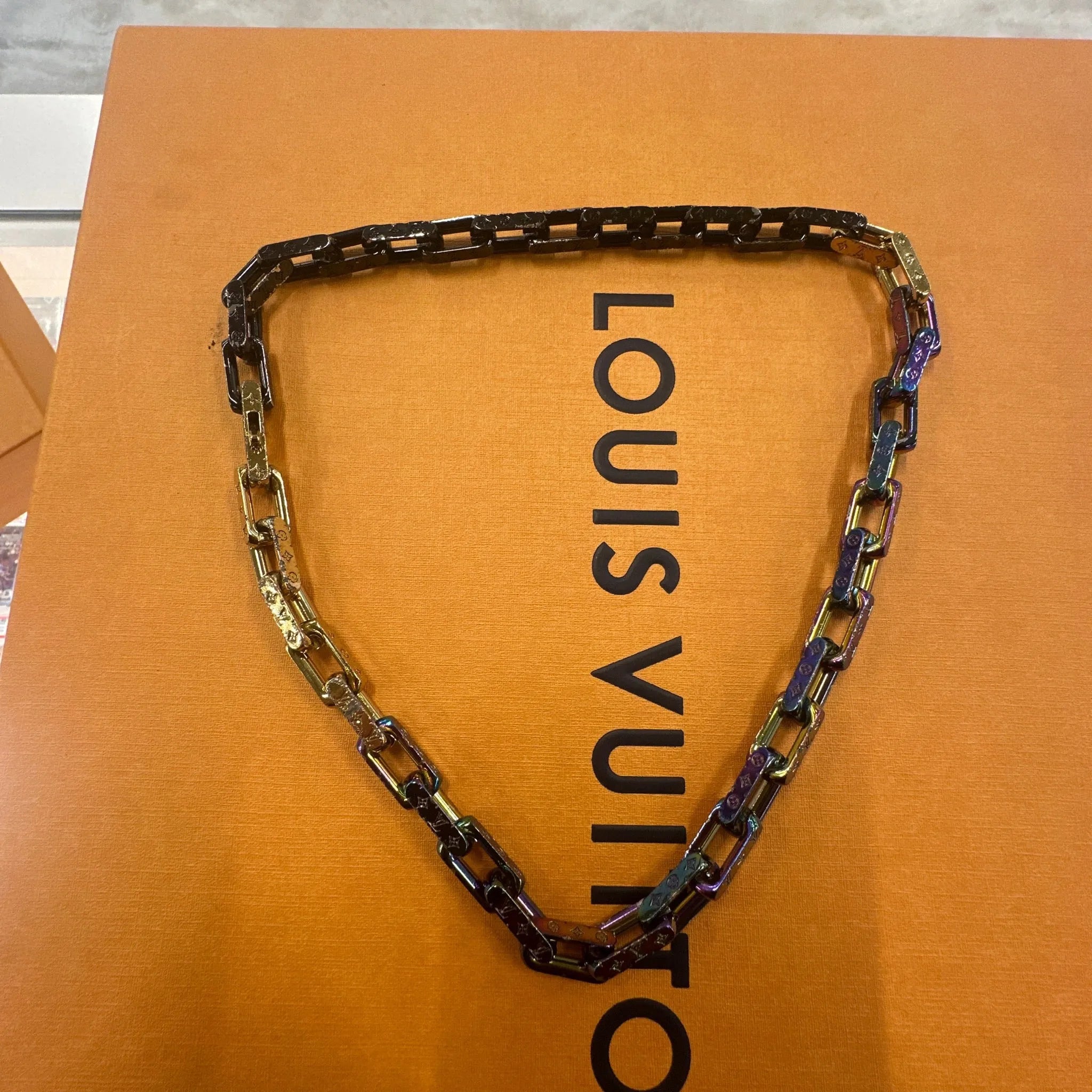 Louis Vuitton Chain Necklace Engraved Monogram Colors Black/Gold/Multicolor
