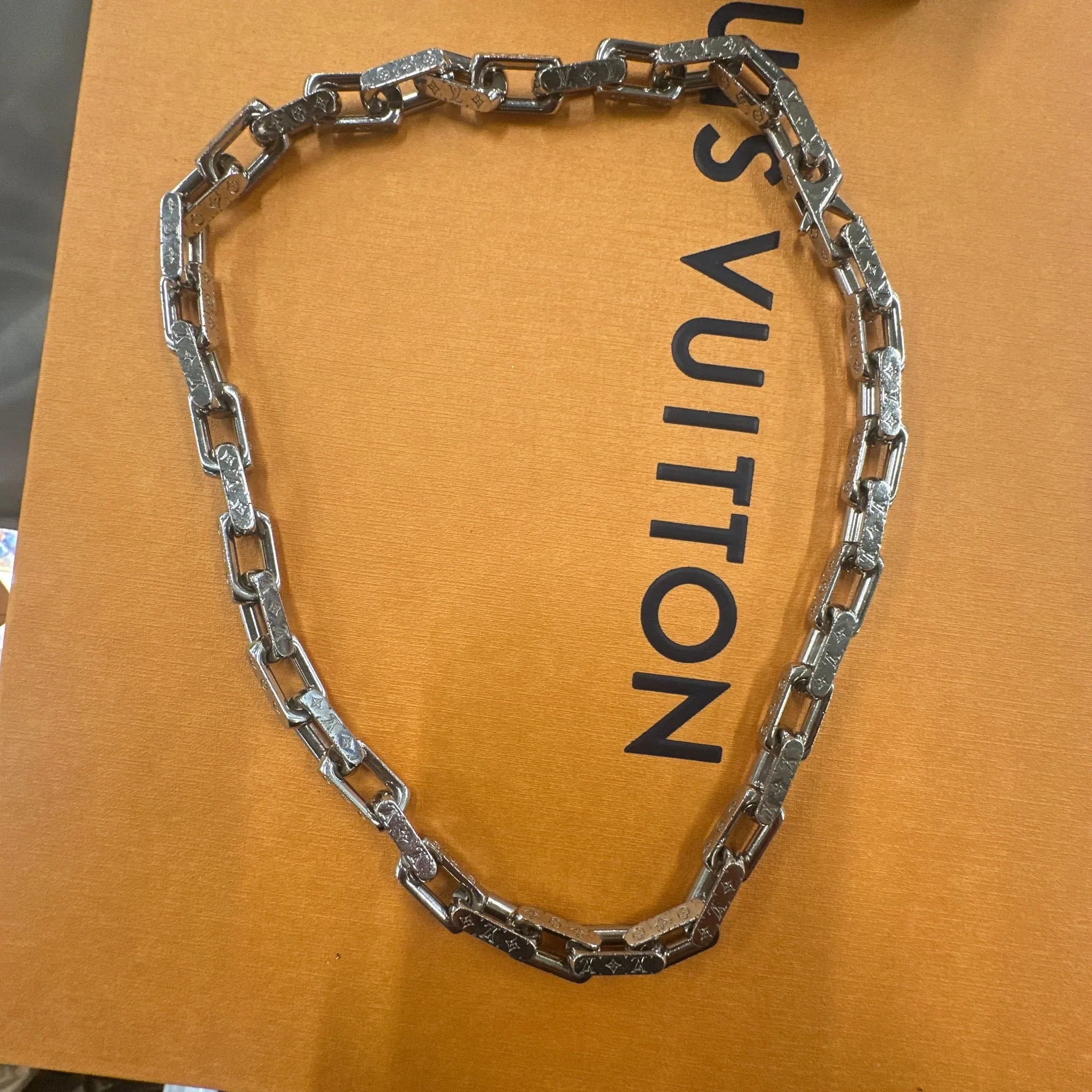Louis Vuitton Monogram Chain Necklace Paladium