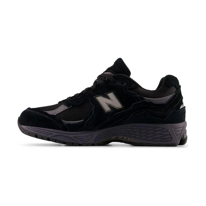 New Balance 2002R Gore-Tex Protection Pack Black Magnet