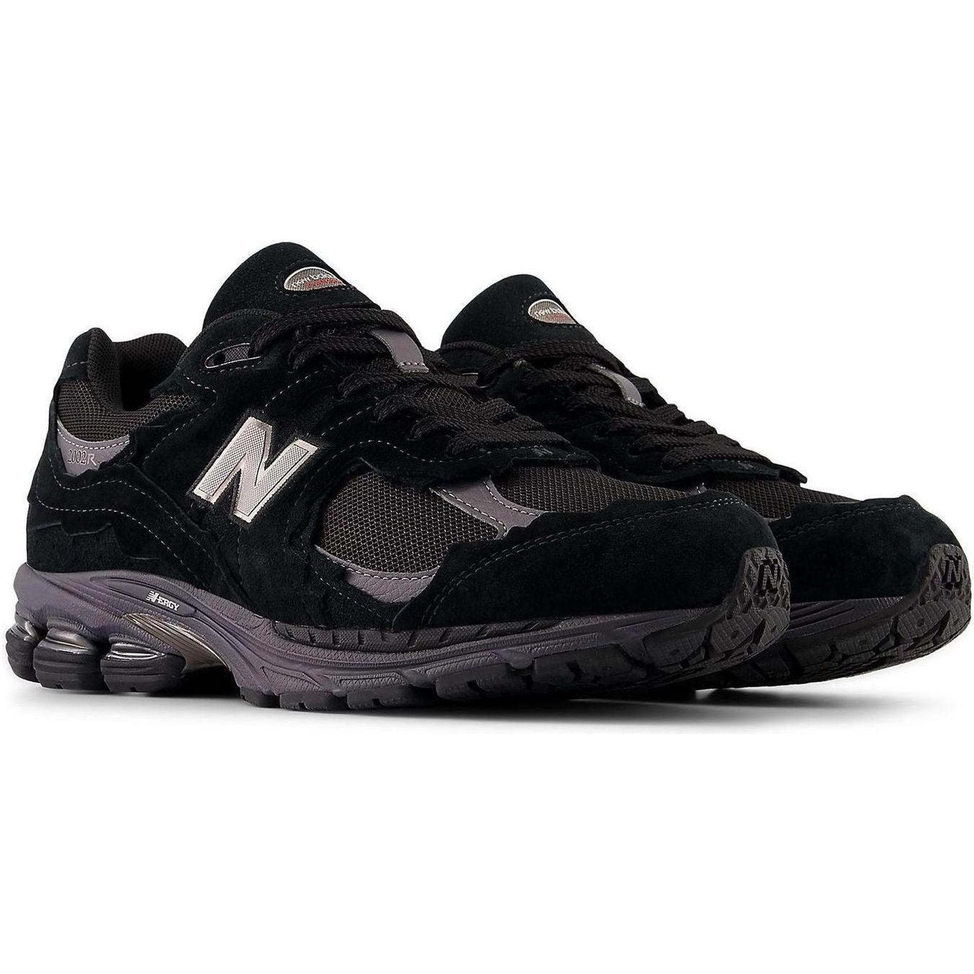 New Balance 2002R Gore-Tex Protection Pack Black Magnet