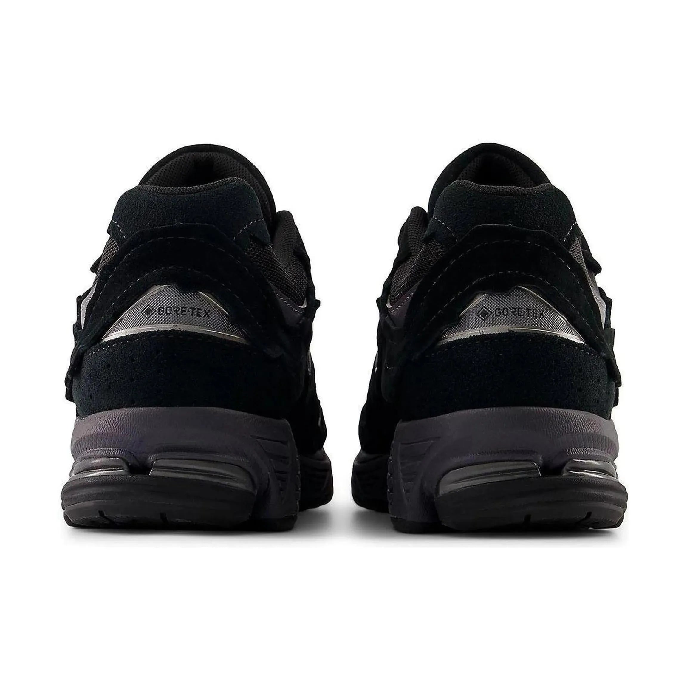 New Balance 2002R Gore-Tex Protection Pack Black Magnet