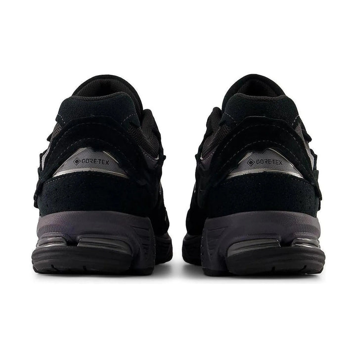 New Balance 2002R Gore-Tex Protection Pack Black Magnet