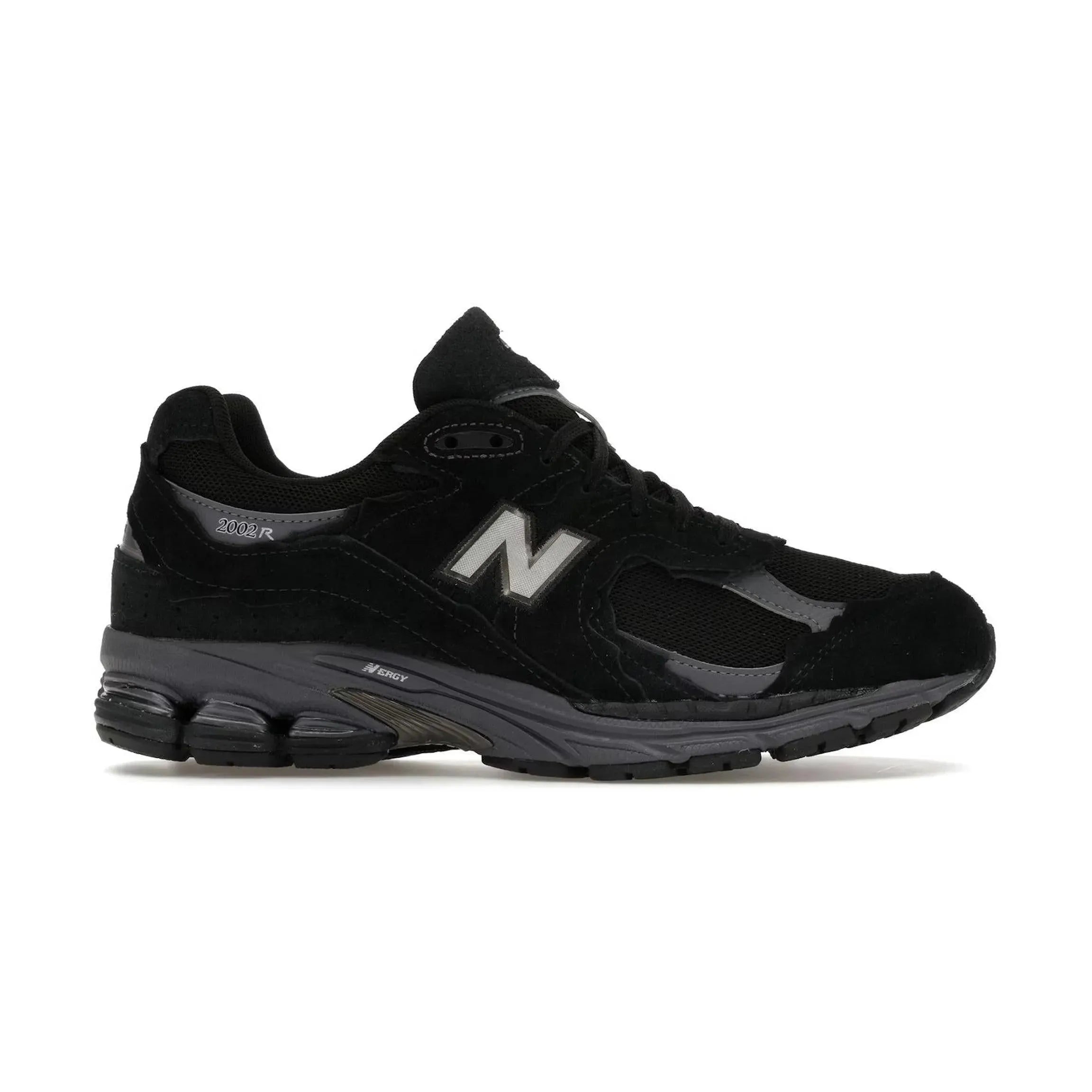 New Balance 2002R Gore-Tex Protection Pack Black Magnet