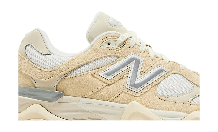 New Balance 9060 Calcium Sea Salt
