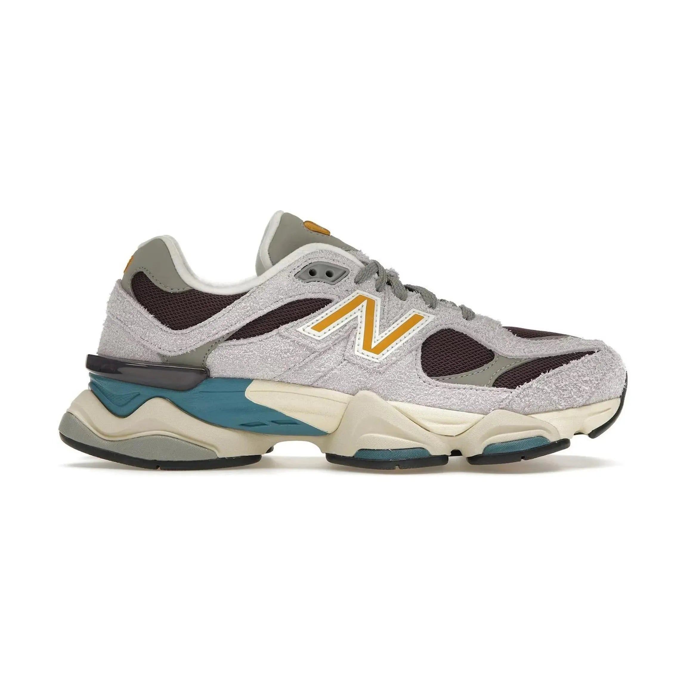 New Balance 9060 Taro Plum Brown