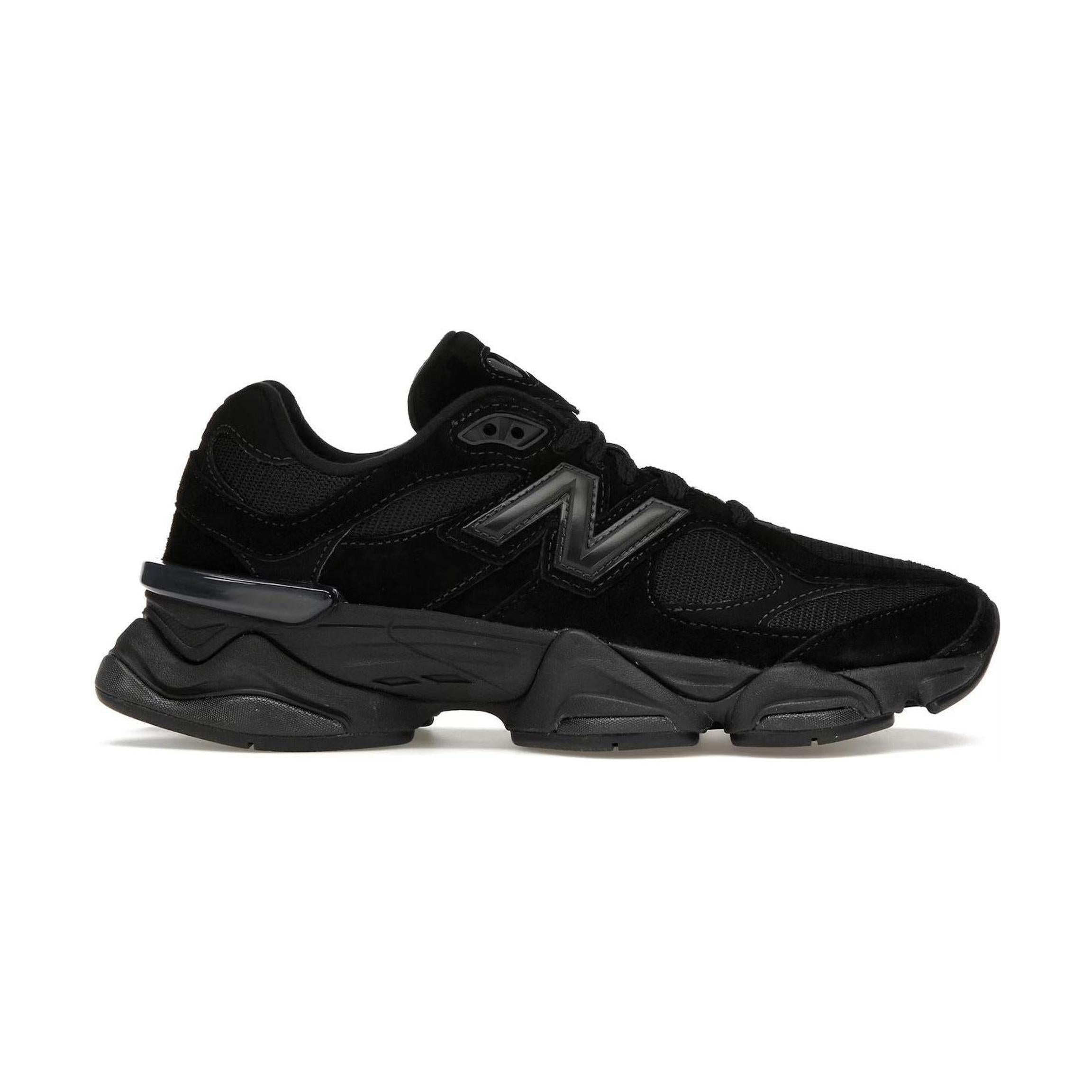 New Balance 9060 Triple Black