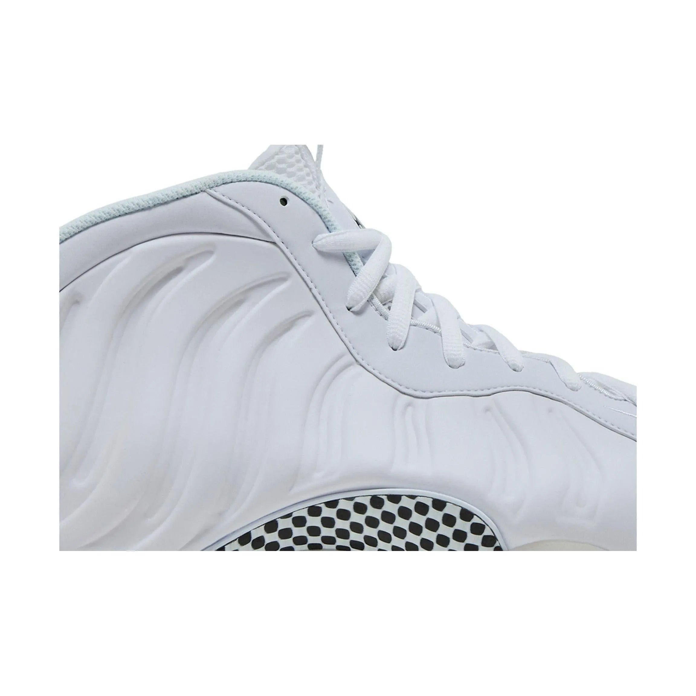 Nike Air Foamposite One Triple White