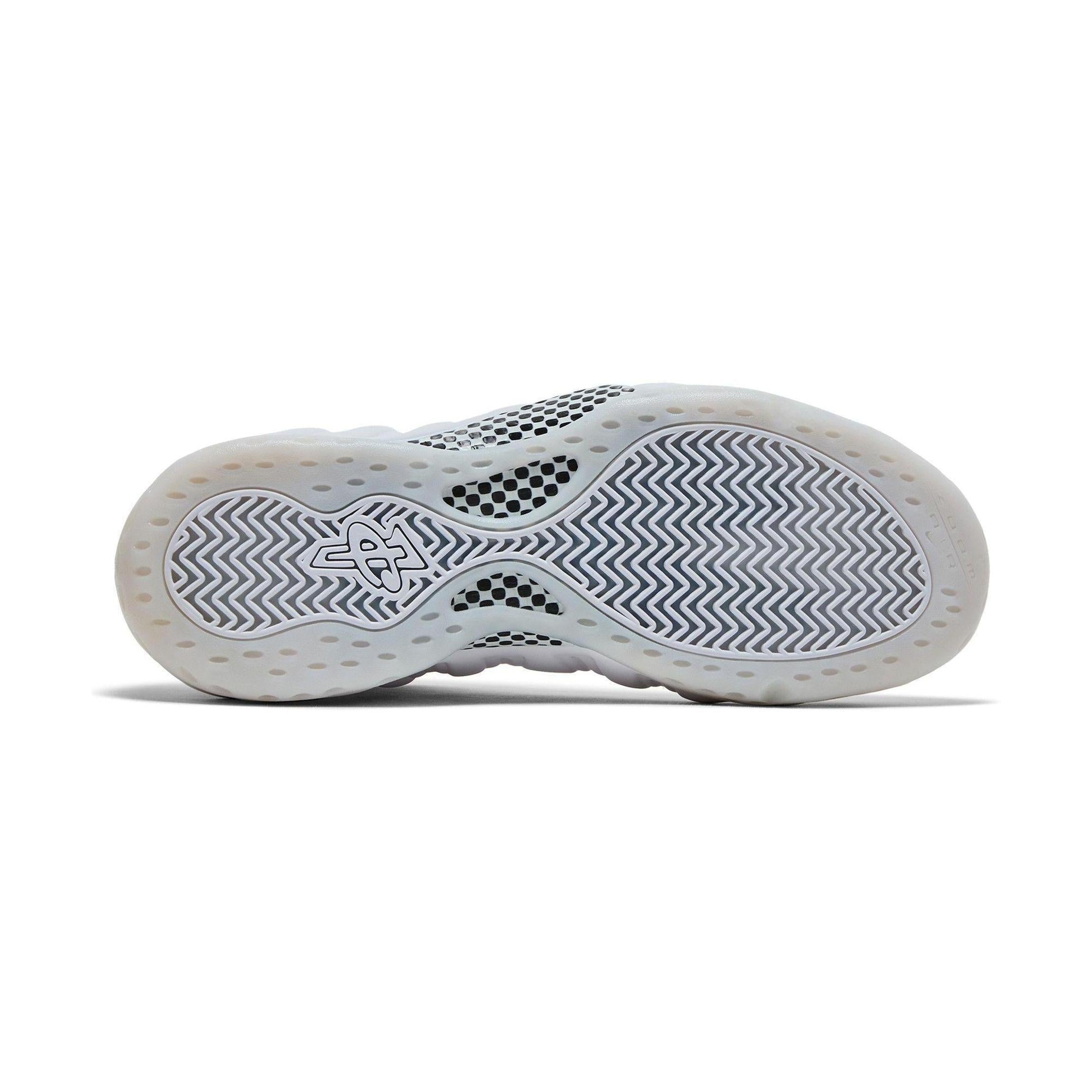 Nike Air Foamposite One Triple White
