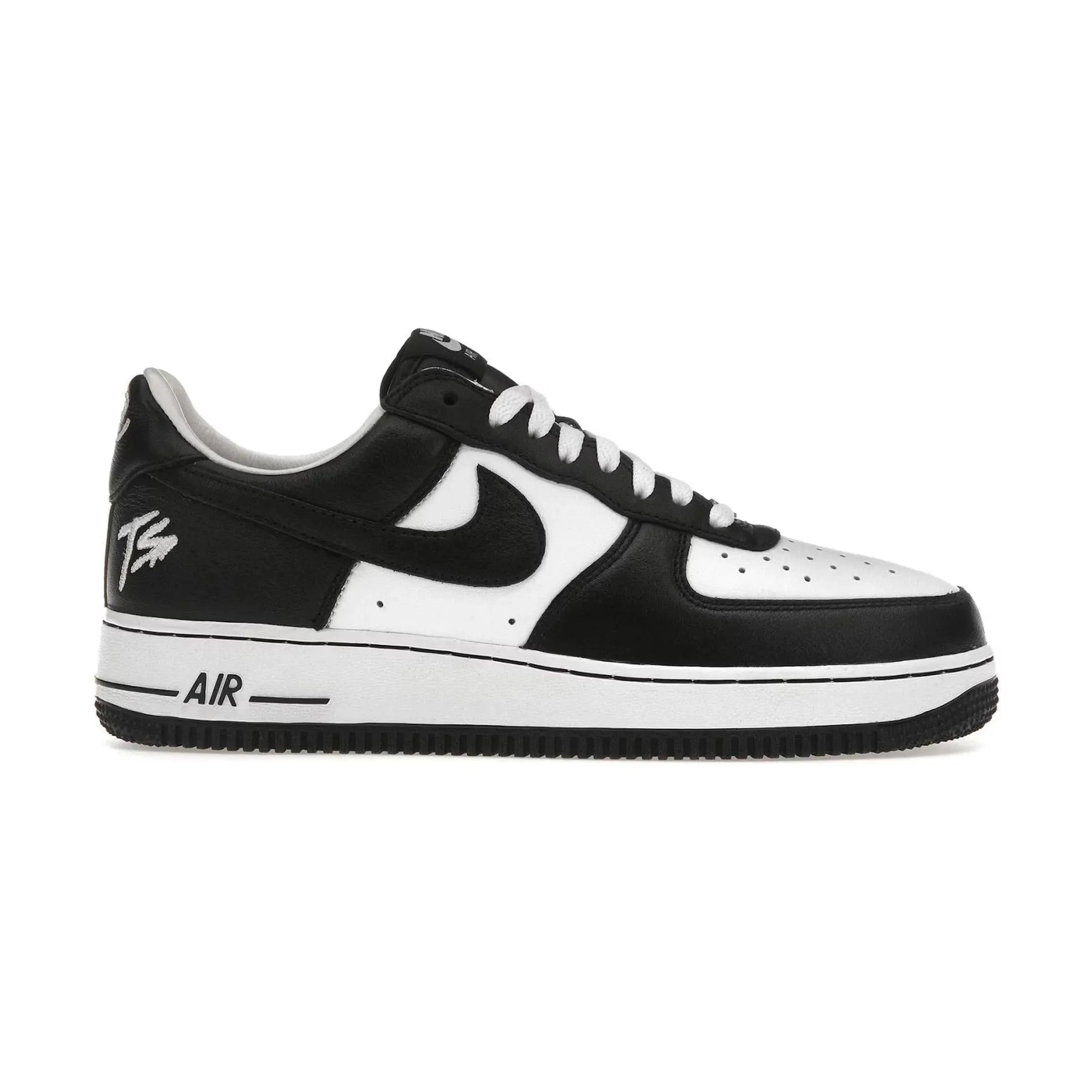 Nike Air Force 1 Low QS Terror Squad Blackout