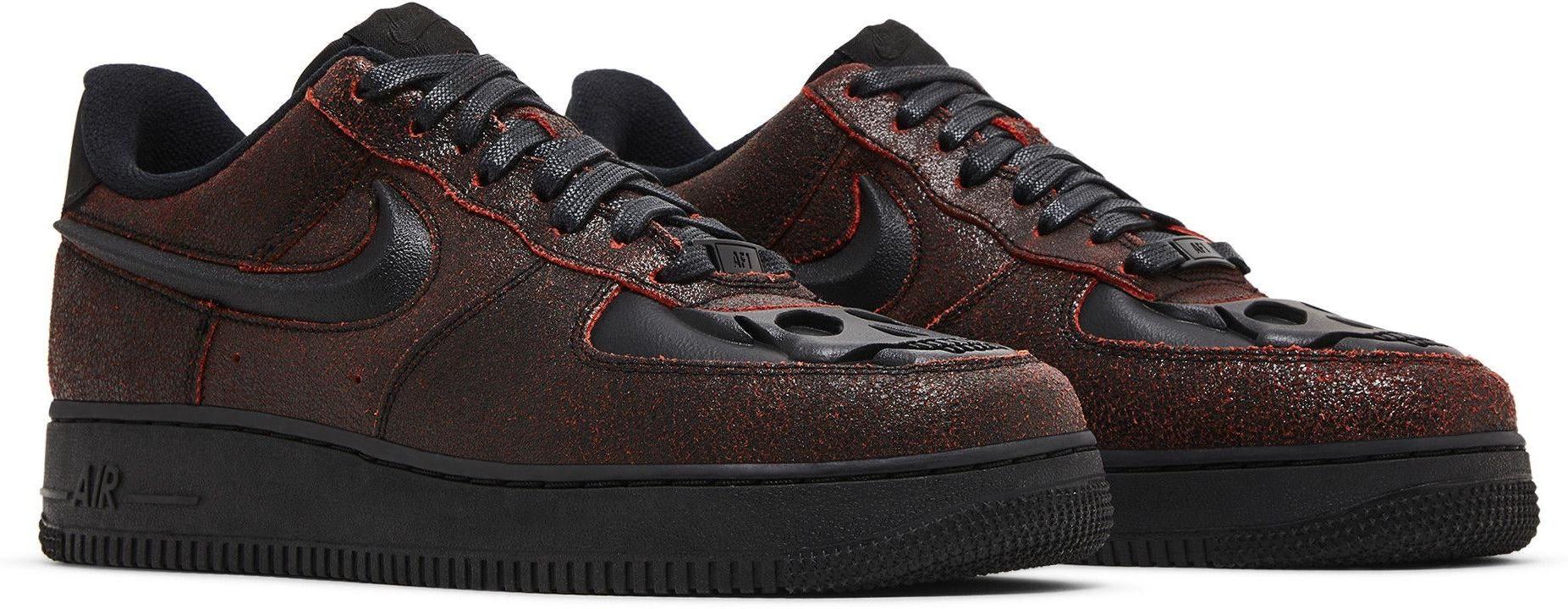 Nike Air Force 1 Low Retro QS Halloween Skull
