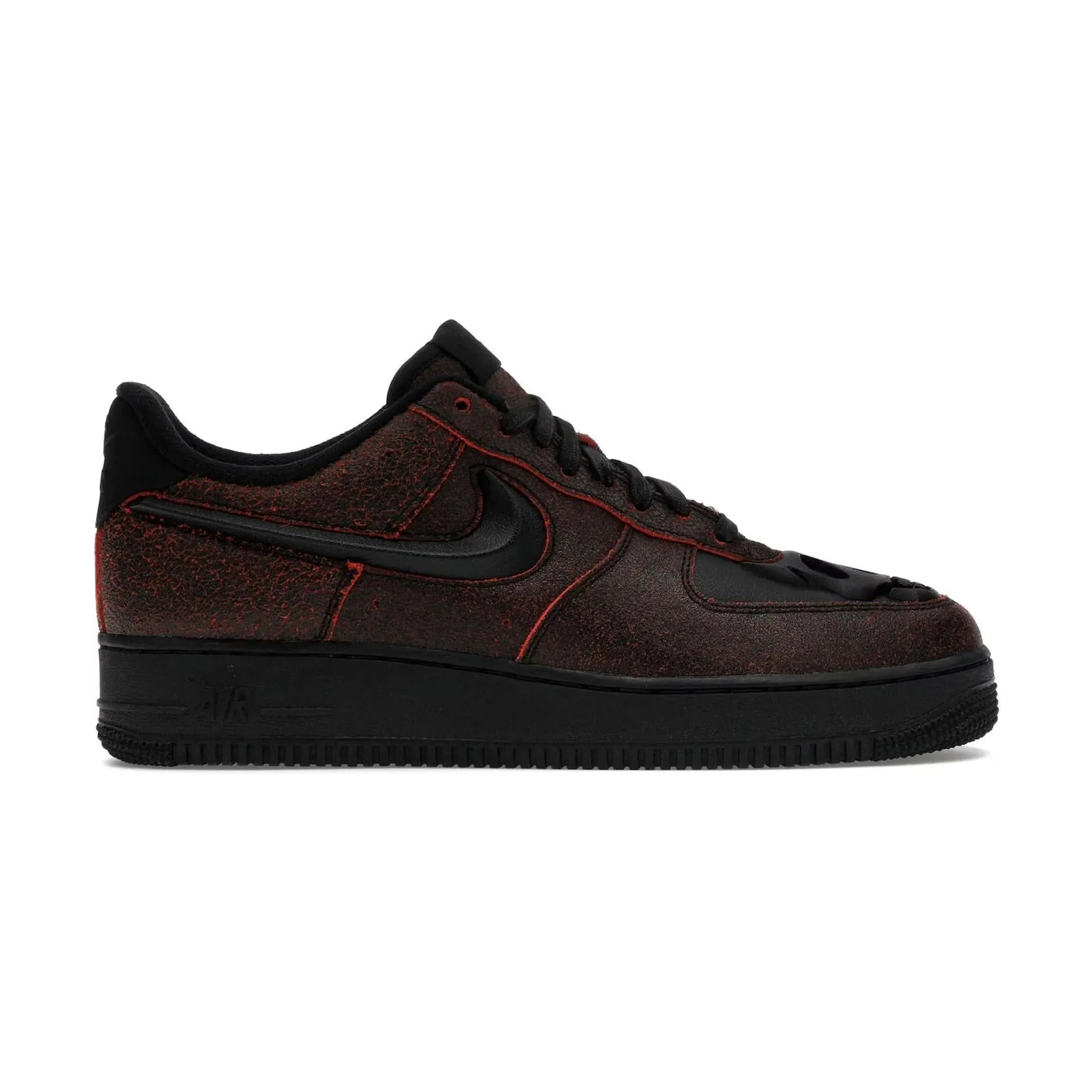 Nike Air Force 1 Low Retro QS Halloween Skull