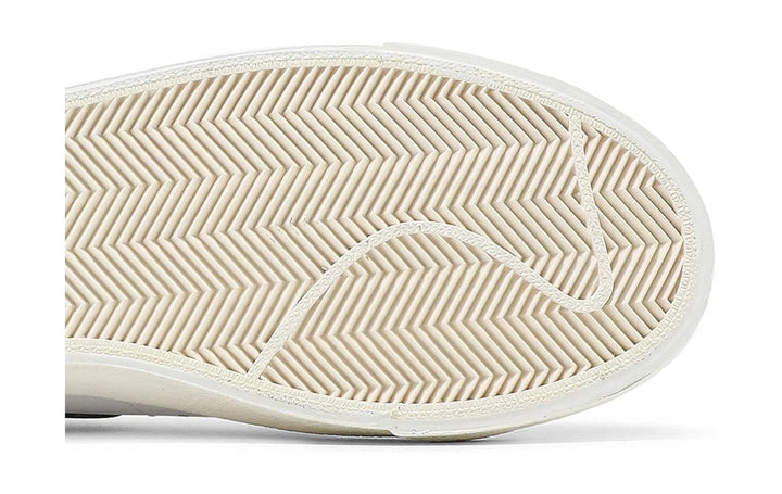 Nike Blazer Low 77 Vintage White Black