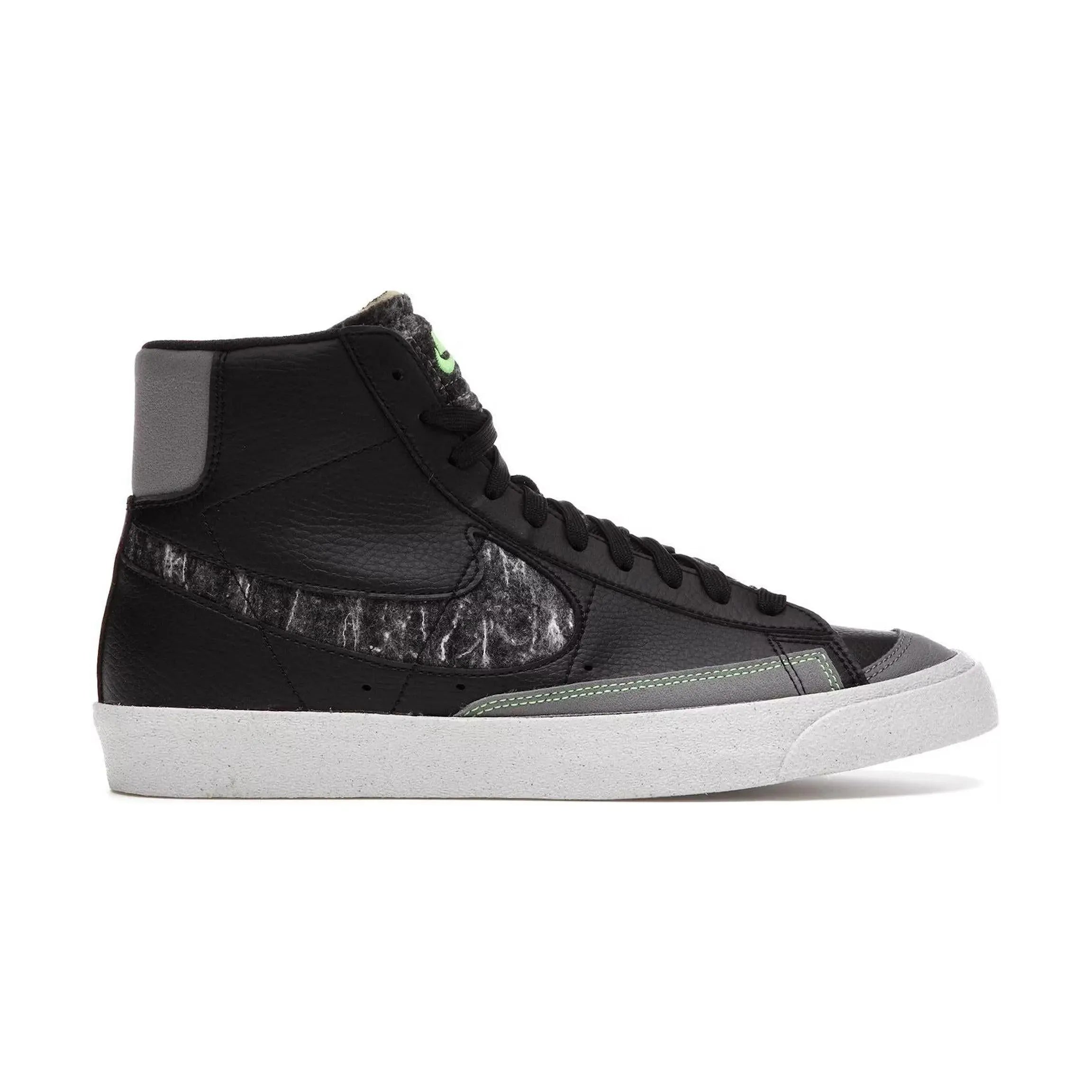 Nike Blazer Mid '77 Vintage Black Light Bone