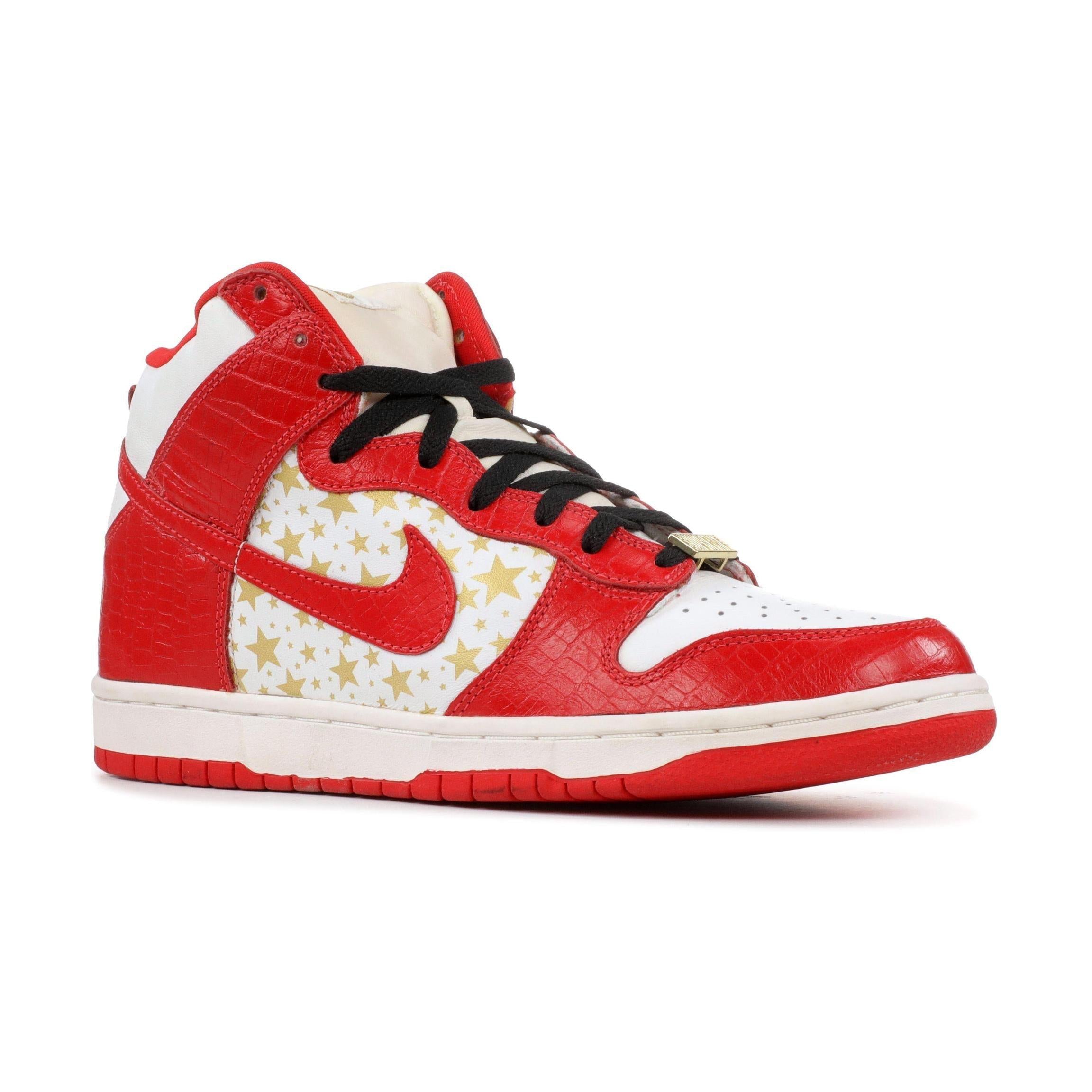 Nike Dunk High Pro SB Supreme Red Stars