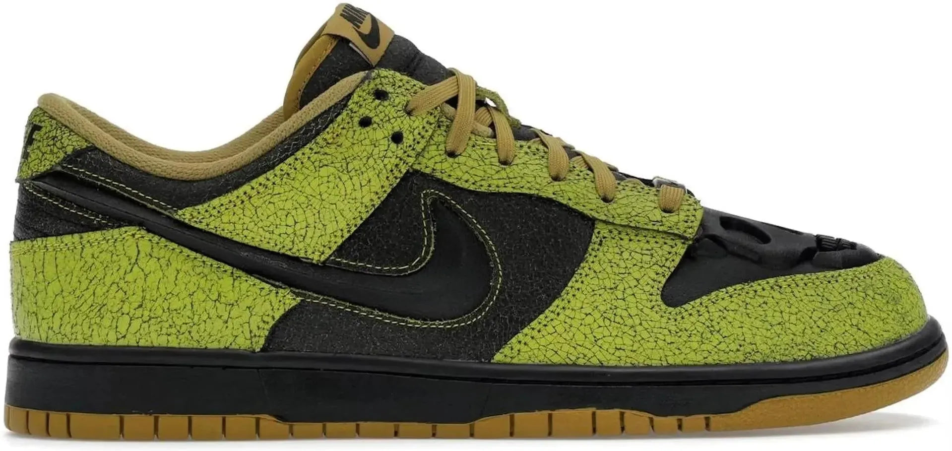 Nike Dunk Low Retro QS Halloween Skull