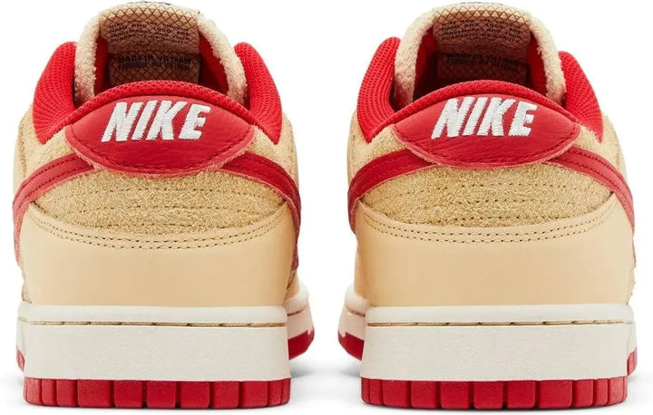 Nike Dunk Low Retro SE Strawberry Waffle