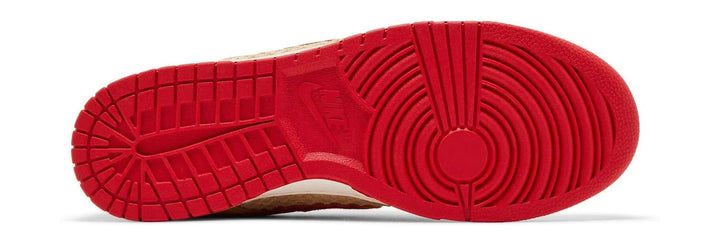 Nike Dunk Low Retro SE Strawberry Waffle
