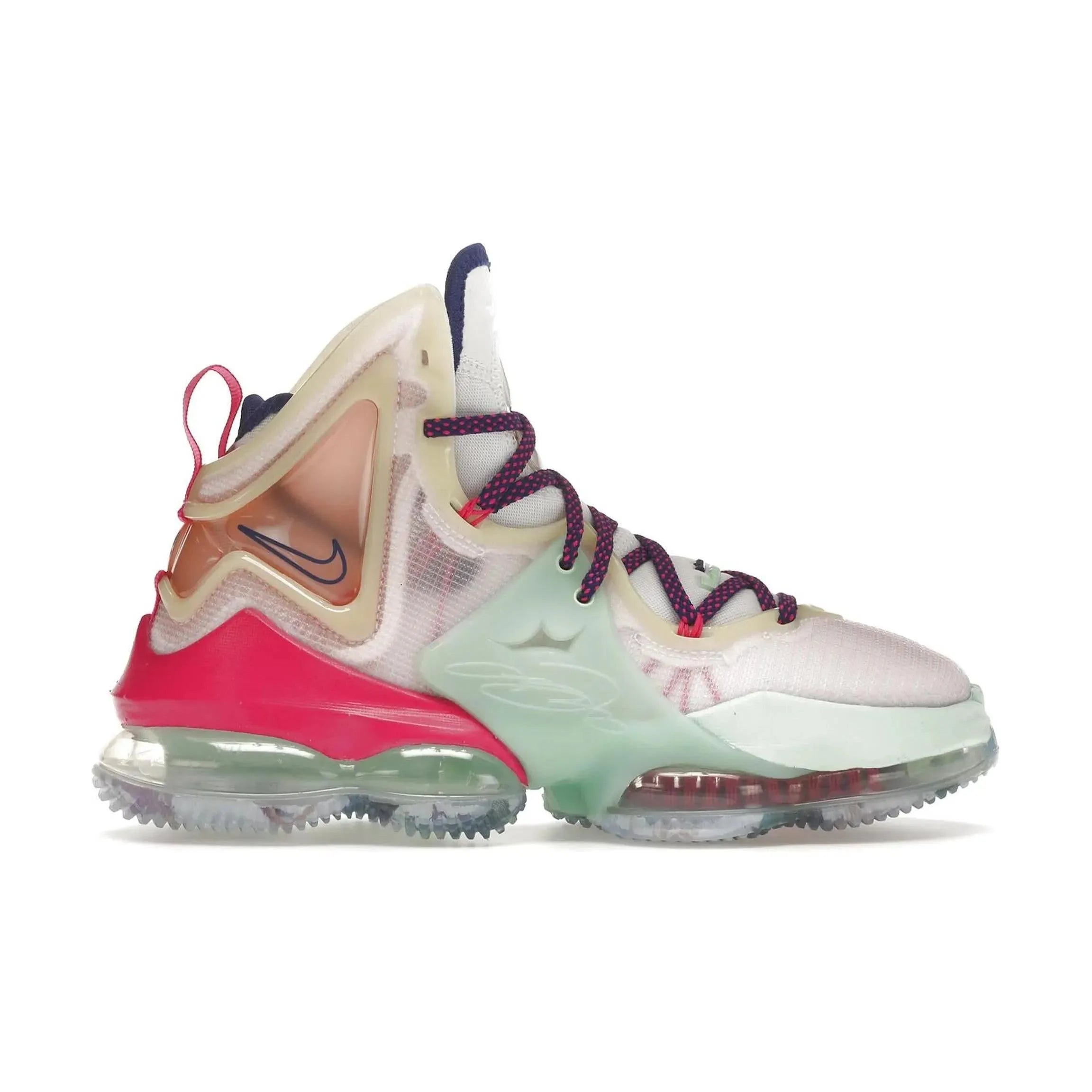 Nike LeBron 19 Valentine's Day Love Letter