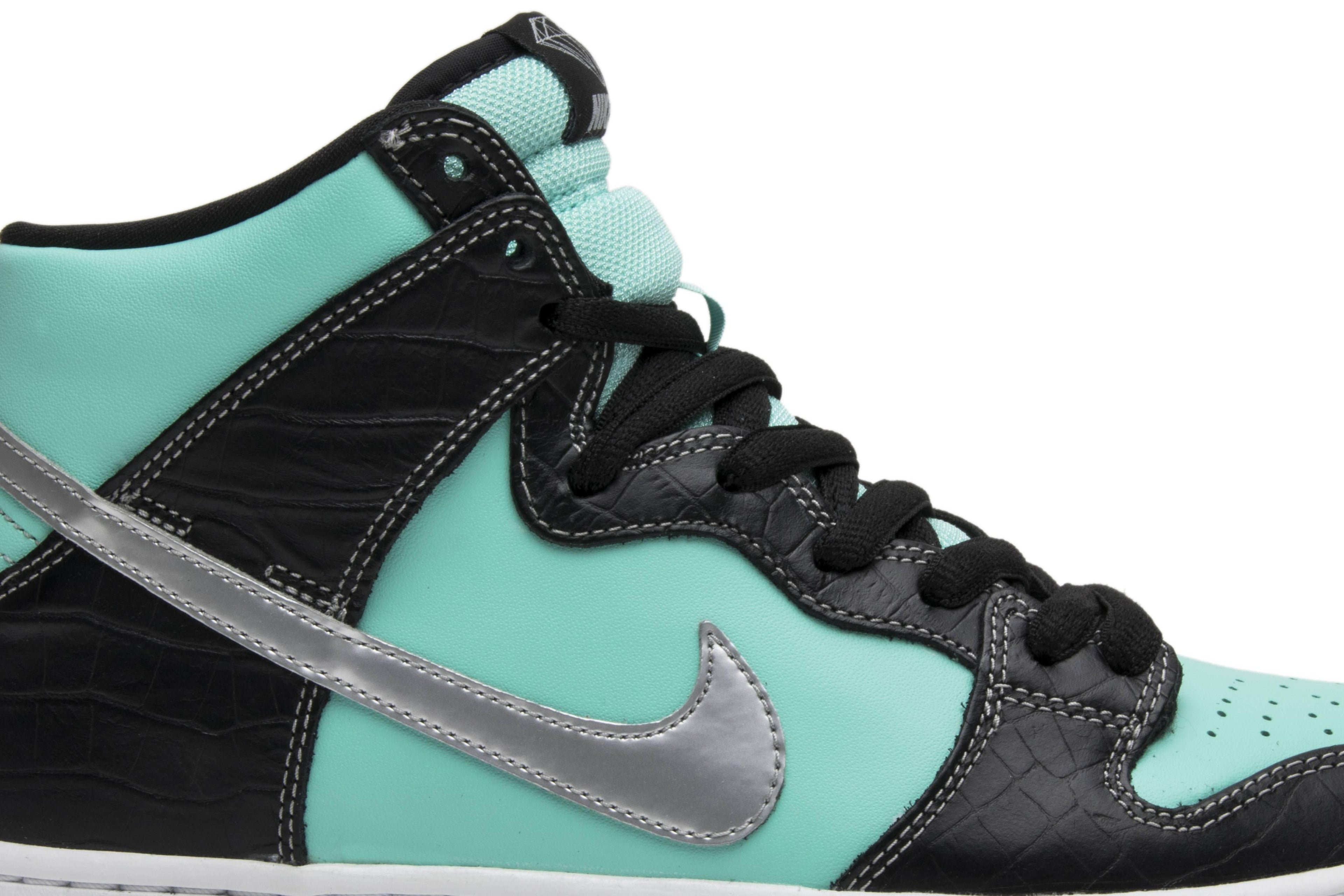 Nike SB Dunk High Diamond Supply Co.