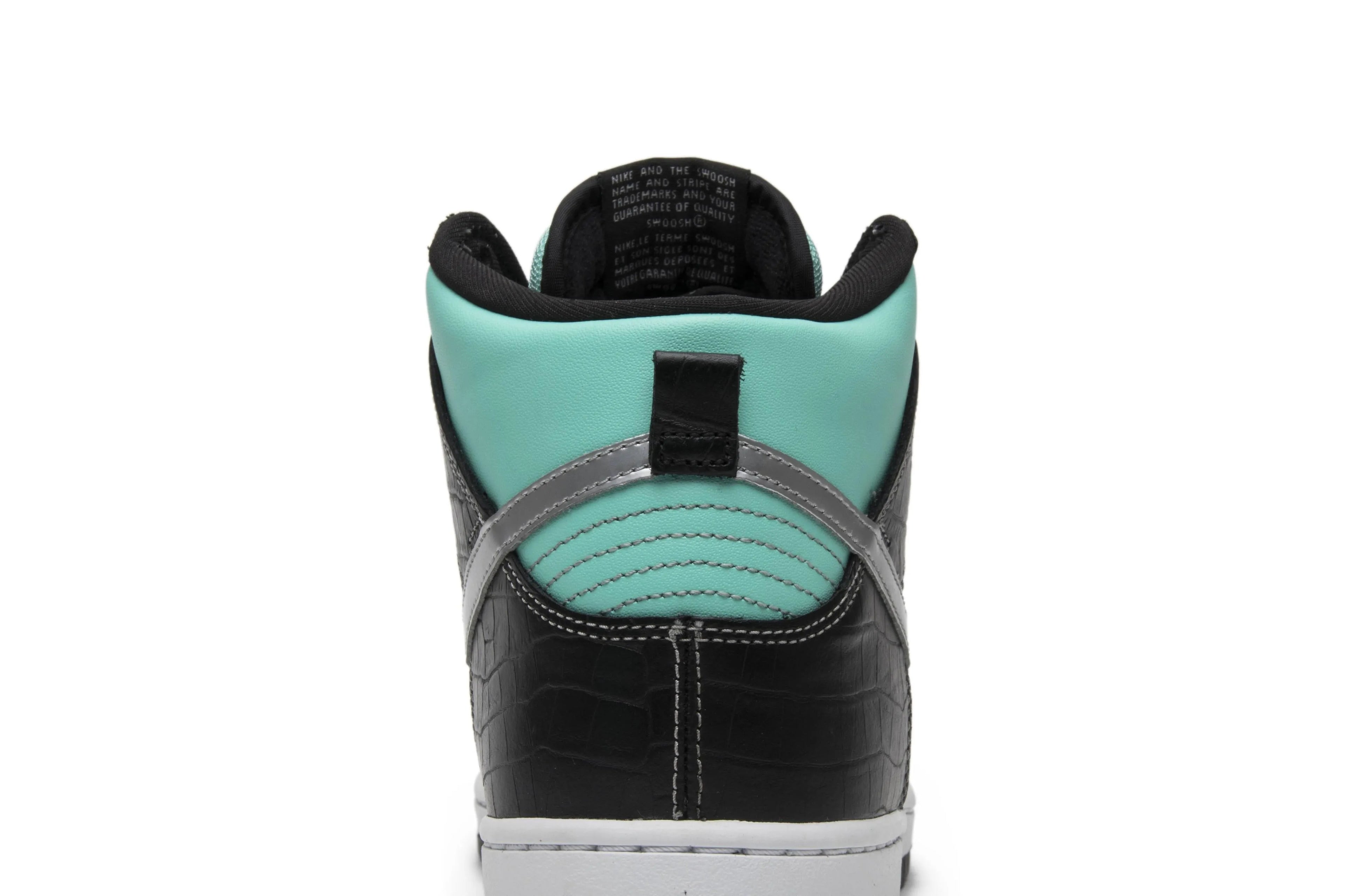 Nike SB Dunk High Diamond Supply Co.