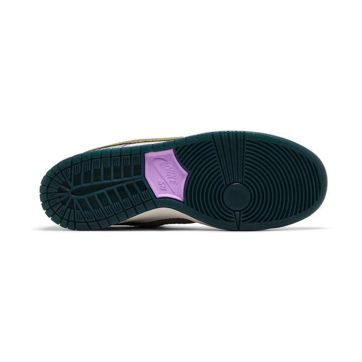 Nike SB Dunk Low Alexis Sablone Chameleon