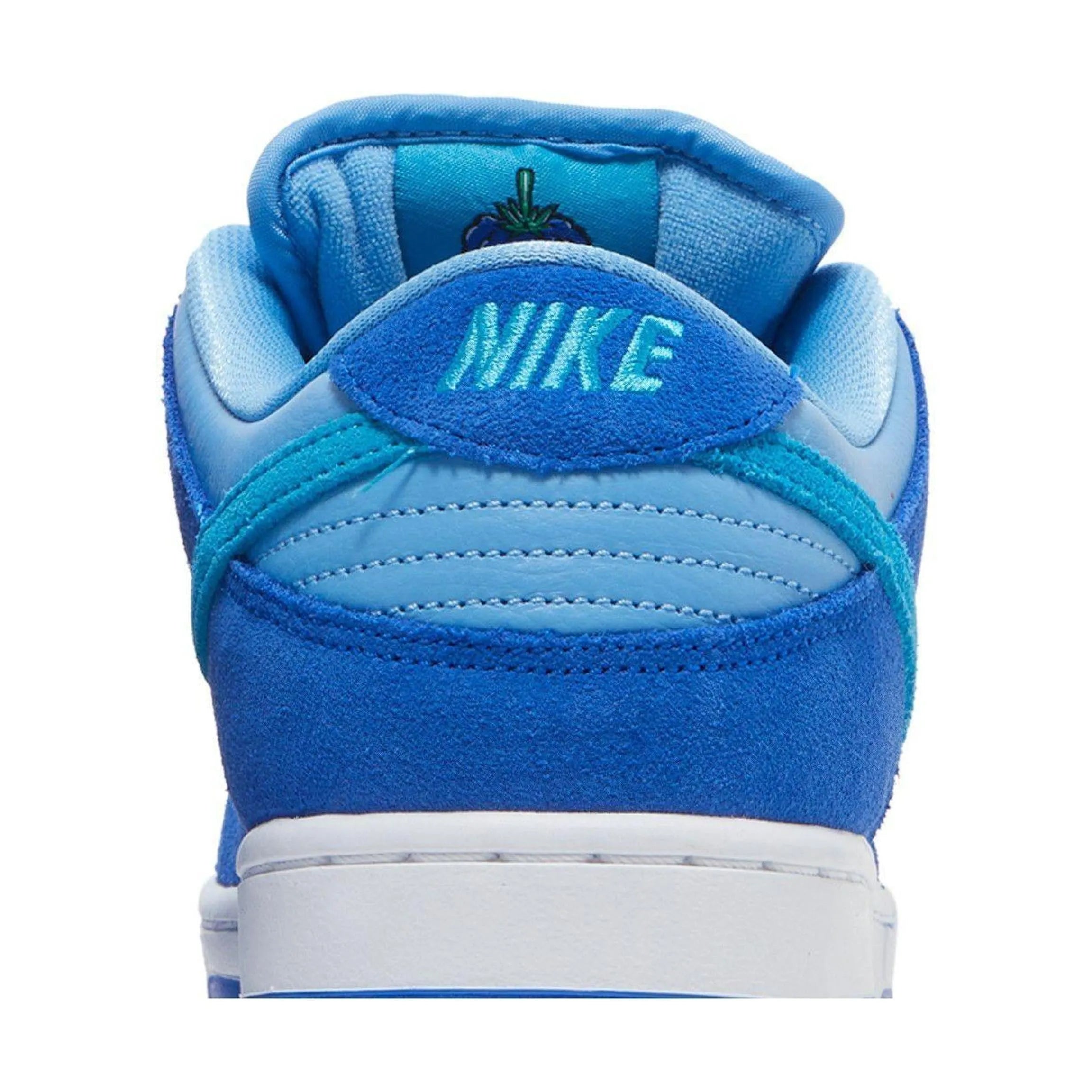 Nike SB Dunk Low Blue Raspberry