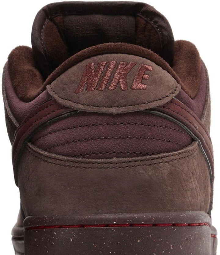 Nike SB Dunk Low City of Love Burgundy Crush