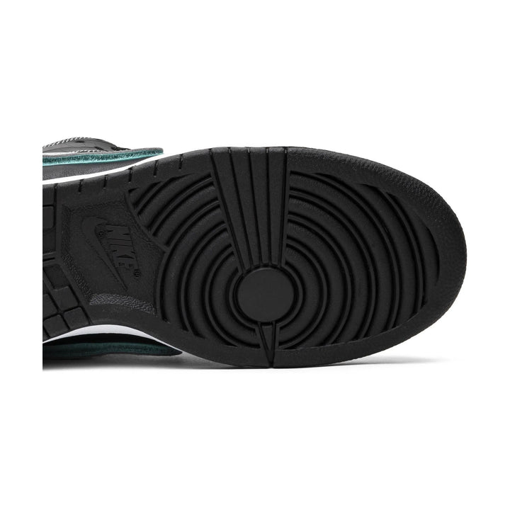 Nike SB Dunk Low Diamond Supply Co. Black Diamond