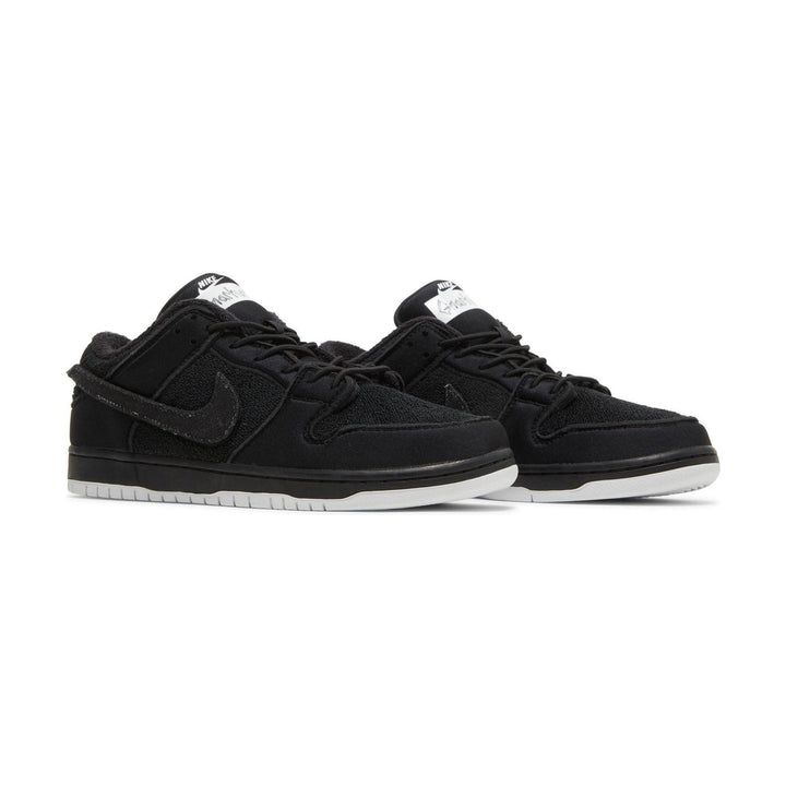 Nike SB Dunk Low Gnarhunters