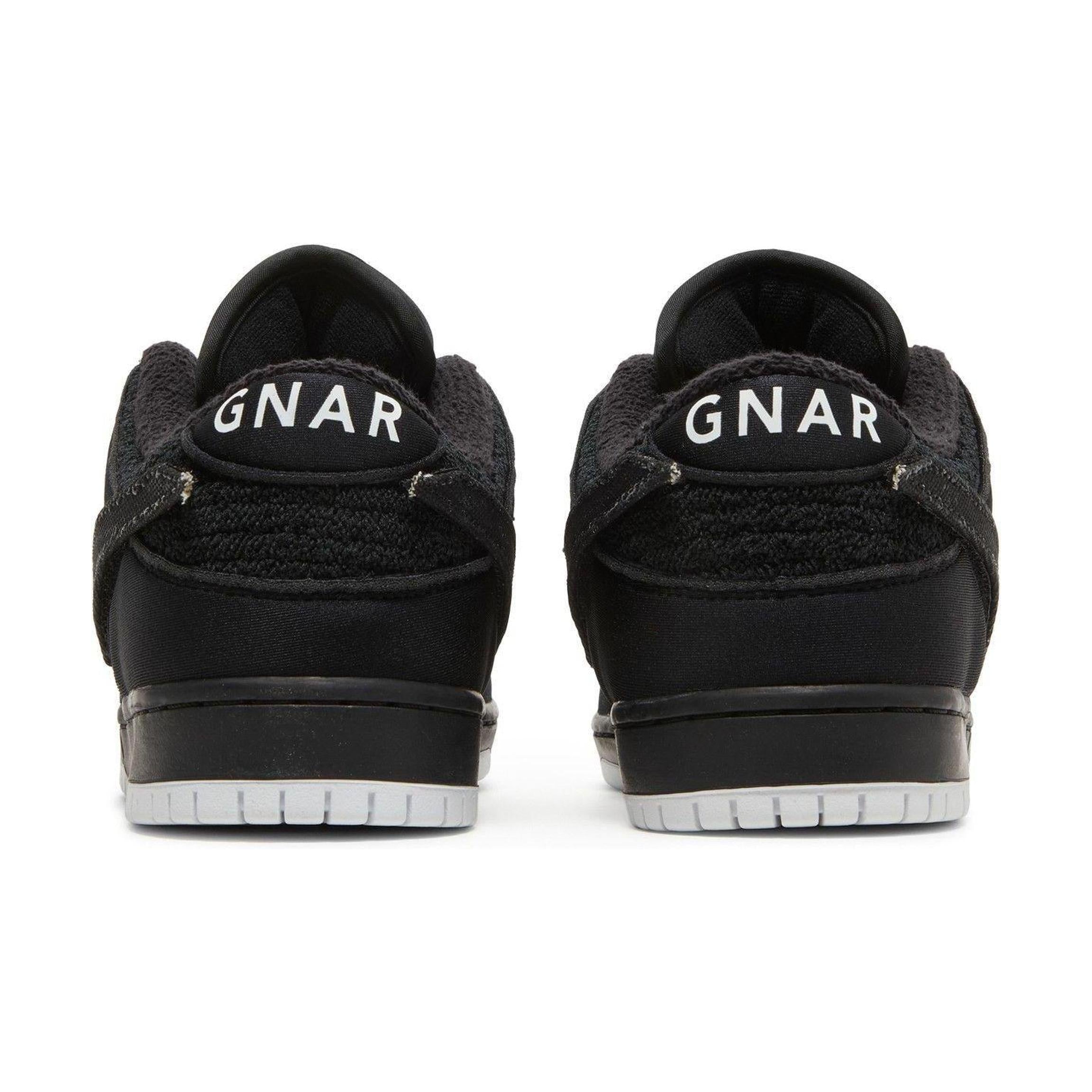 Nike SB Dunk Low Gnarhunters