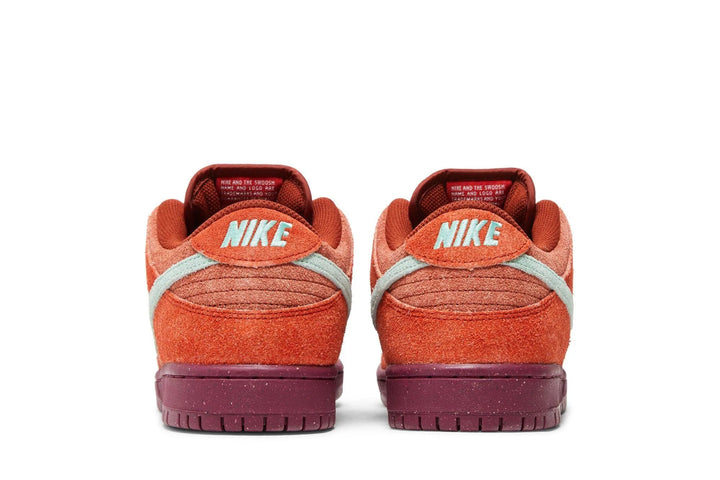 Nike SB Dunk Low Mystic Red Rosewood