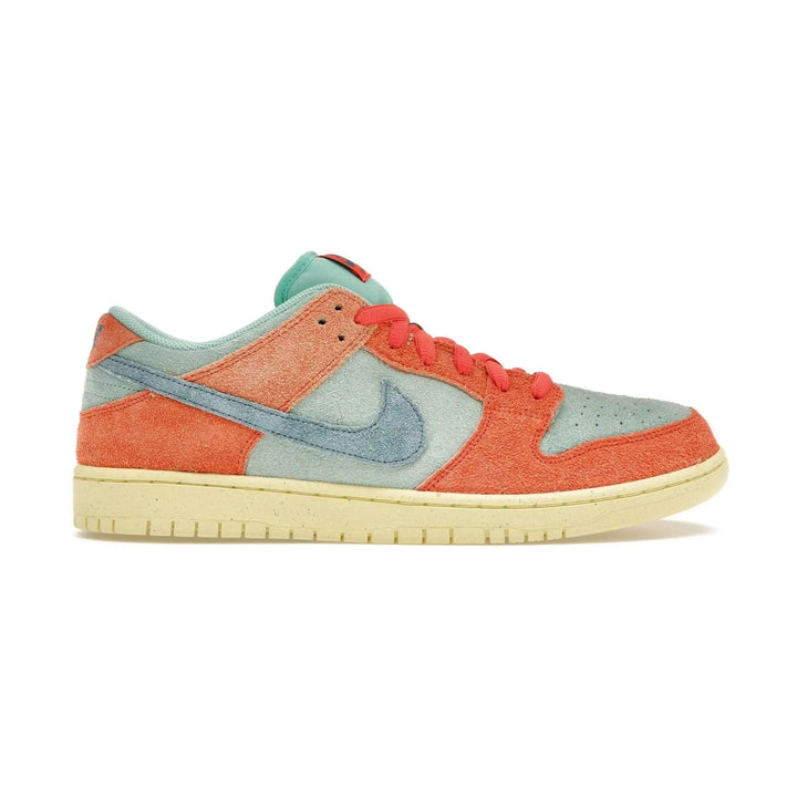 Nike SB Dunk Low Orange Emerald Rise