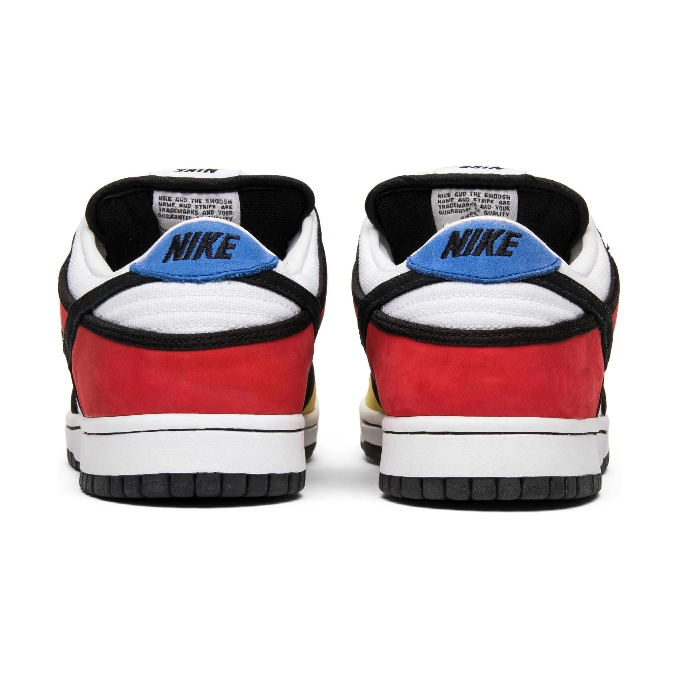 Nike SB Dunk Low Piet Mondrian