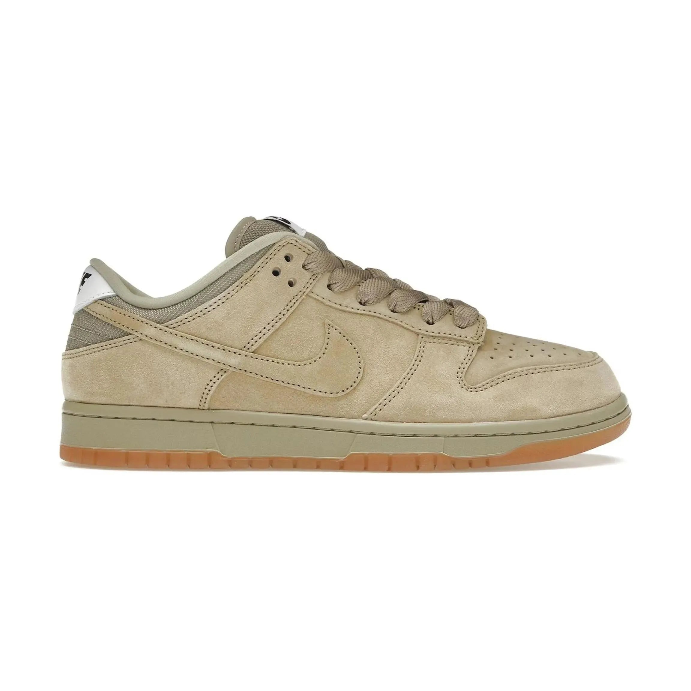 Nike SB Dunk Low Pro B Parachute Beige