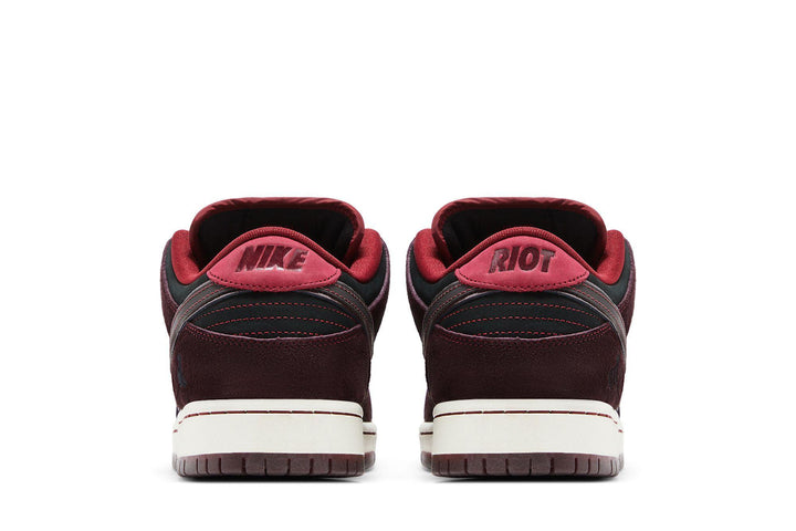 Nike SB Dunk Low Riot Skateshop
