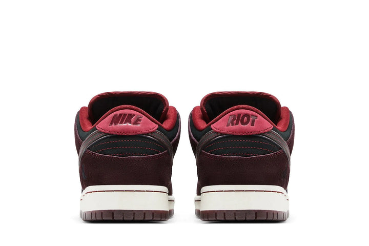 Nike SB Dunk Low Riot Skateshop