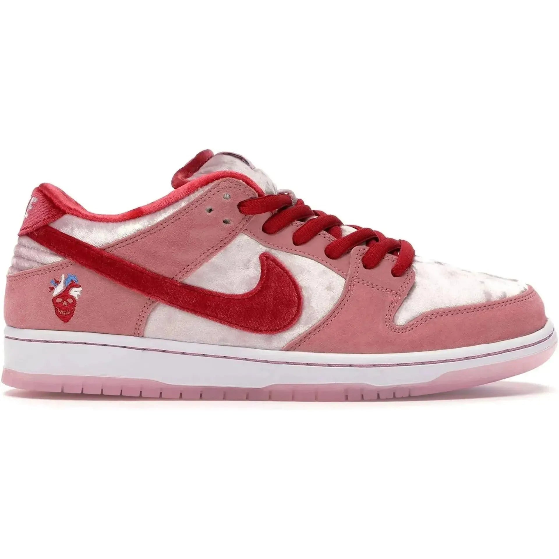 Nike SB Dunk Low StrangeLove Skateboards