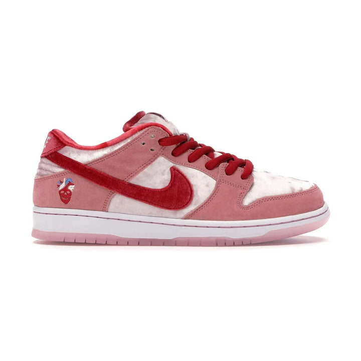 Nike SB Dunk Low StrangeLove Skateboards