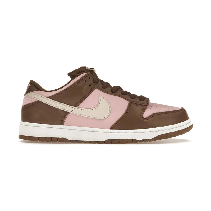 Nike SB Dunk Low Stussy Cherry